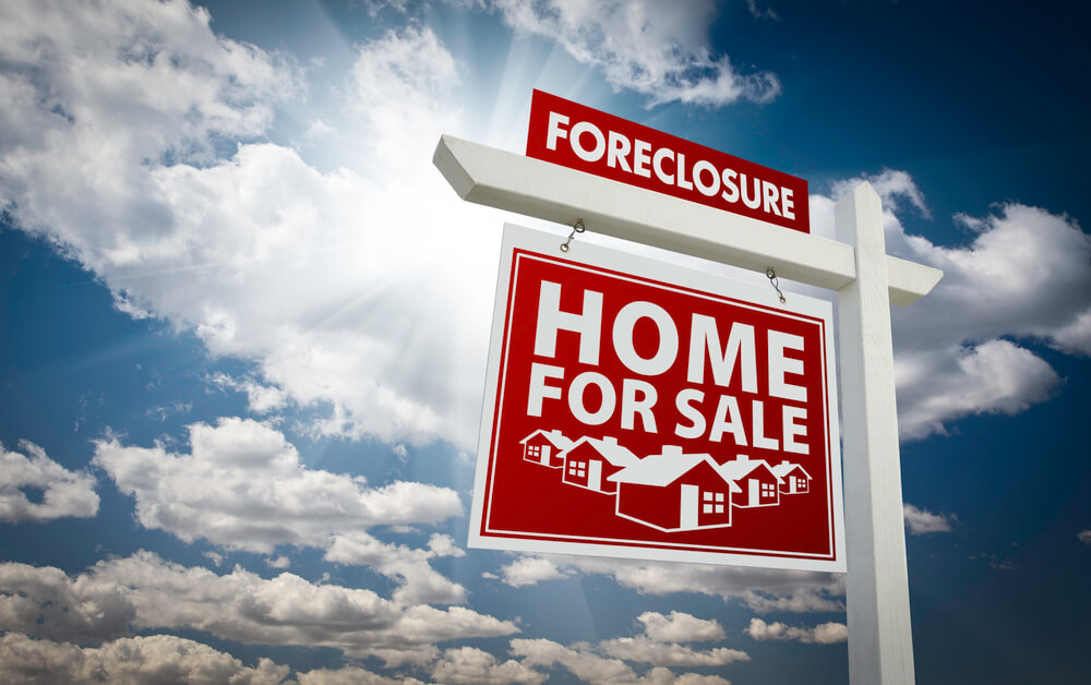 How Do Foreclosures Work? (Investors)